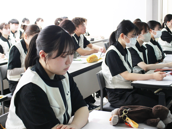 モデル犬のお世話を学ぼう！